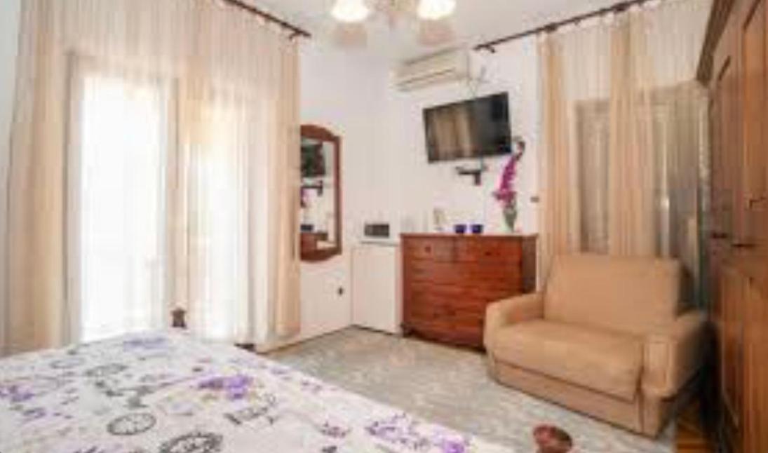 Studio Apartman Sa Pogledom Na More 梅尔吉恩 外观 照片